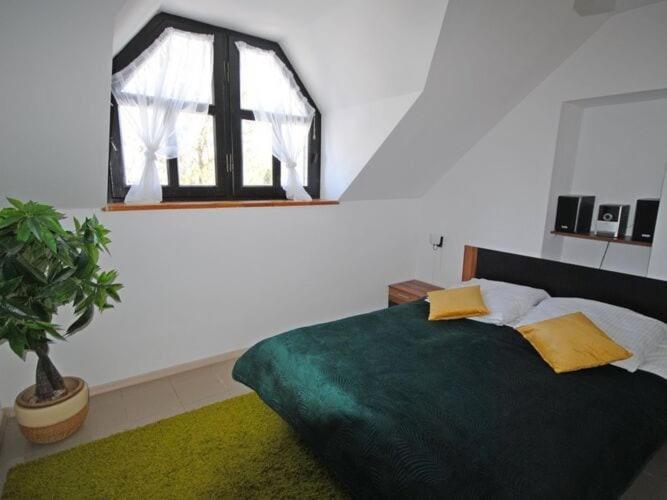 Large Holiday Villa With Swimming Pool, Brenna Exteriör bild