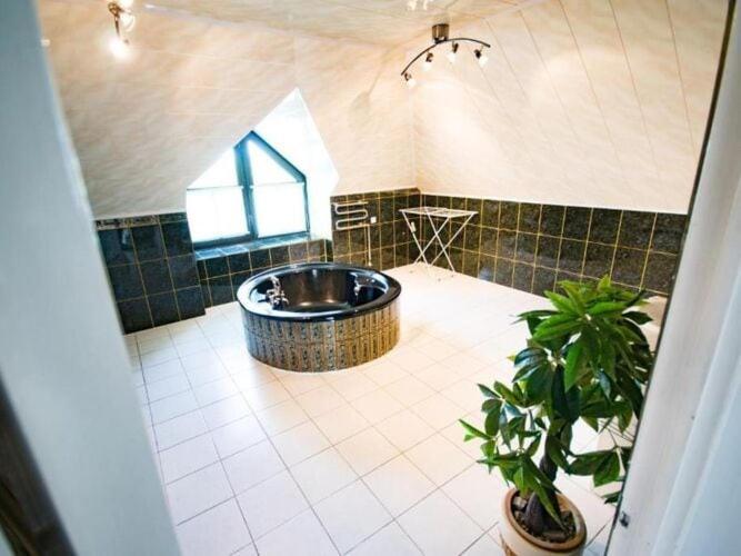 Large Holiday Villa With Swimming Pool, Brenna Exteriör bild