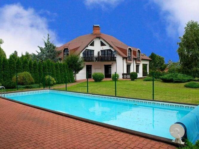 Large Holiday Villa With Swimming Pool, Brenna Exteriör bild