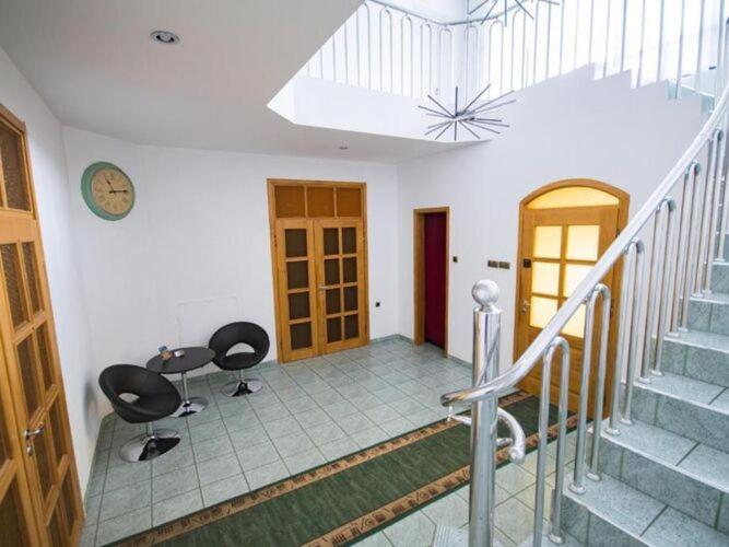 Large Holiday Villa With Swimming Pool, Brenna Exteriör bild